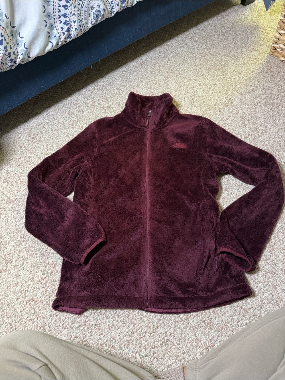The North Face Women's Plush Full-Zip Teddy Jacket - Burgundy